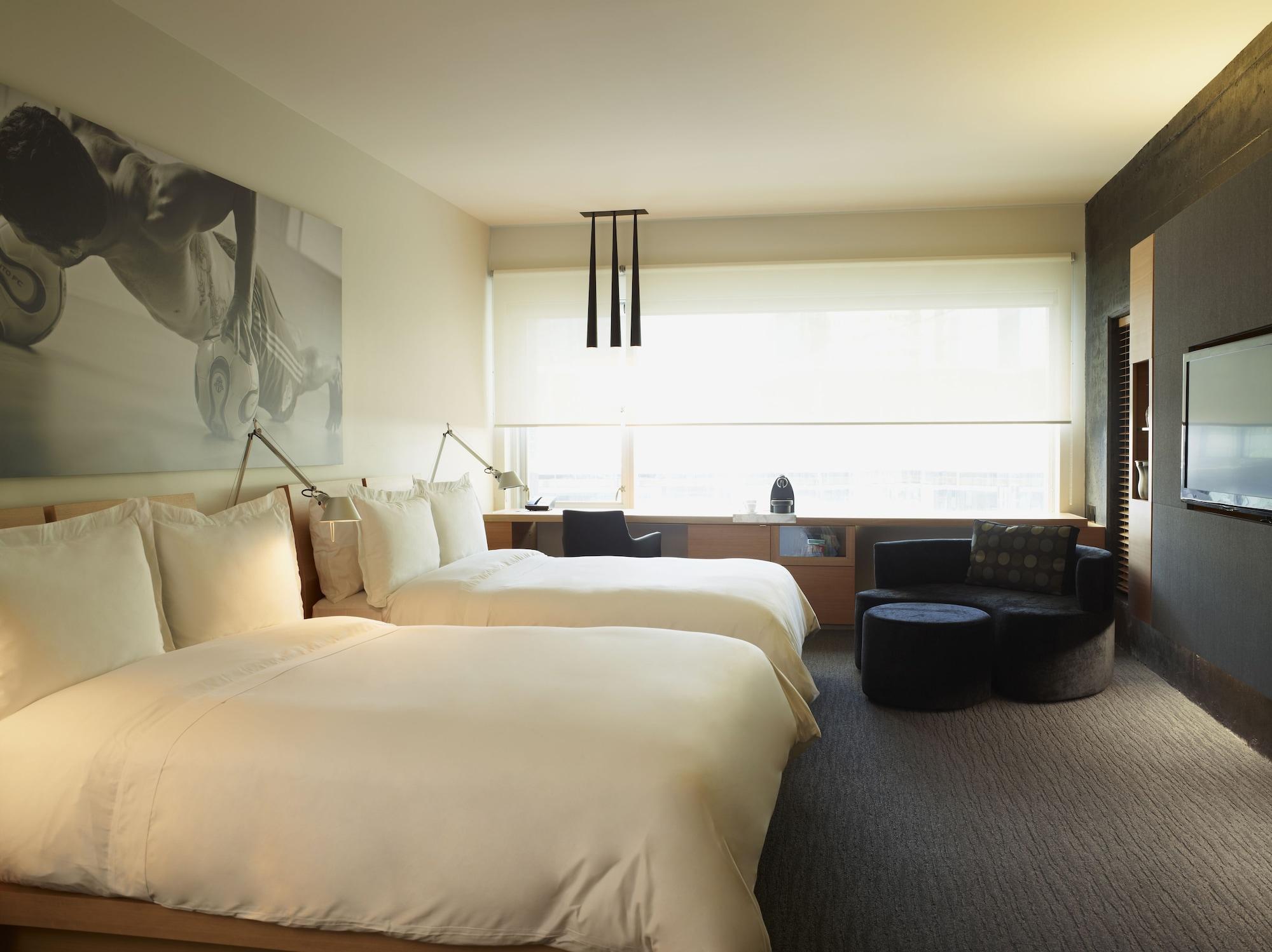 Le Germain Hotel Maple Leaf Square Торонто Экстерьер фото