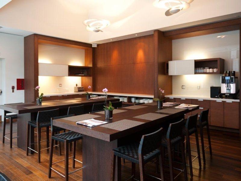 Le Germain Hotel Maple Leaf Square Торонто Экстерьер фото